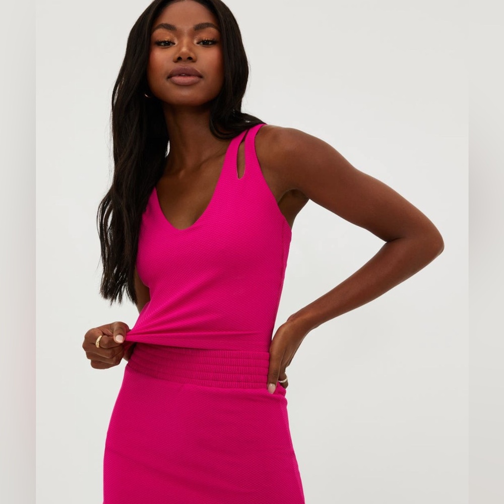Beach Riot Fuchsia Tank - Picture 4 of 8